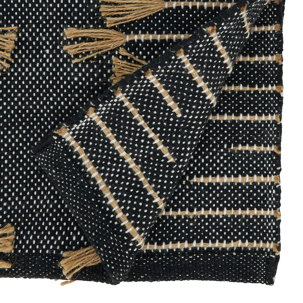 Zig Zag Tassel Runner