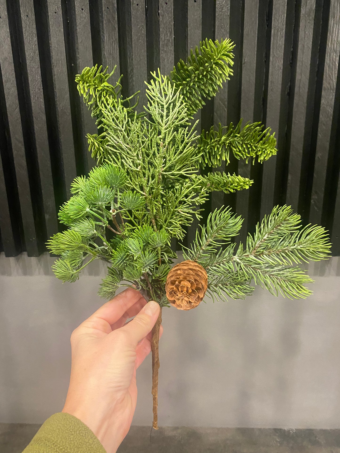 17" Mixed Pine