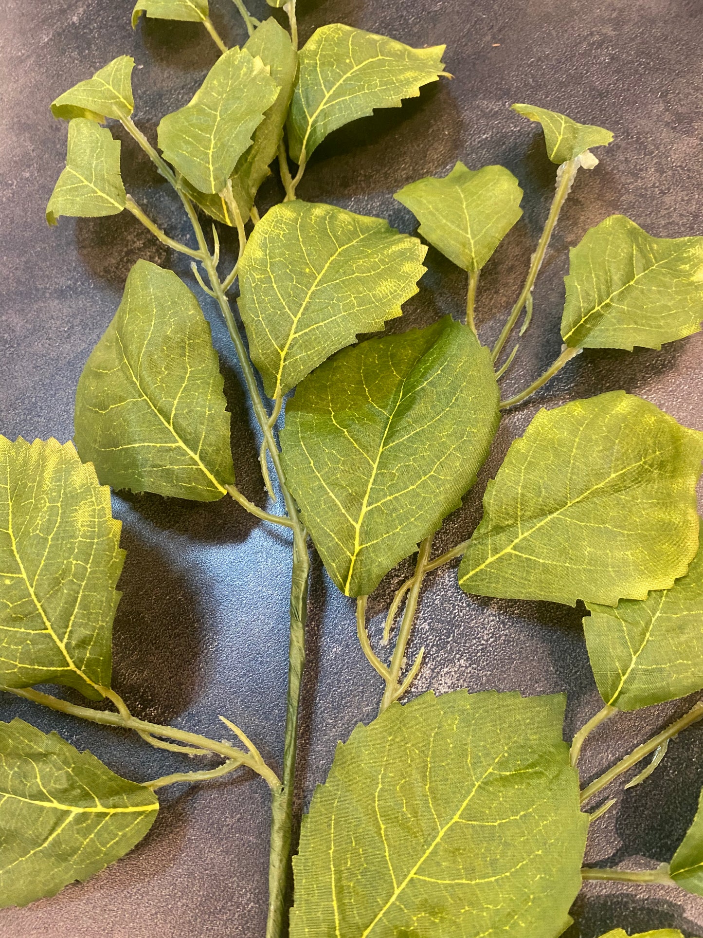 28" Boston Ivy Spray