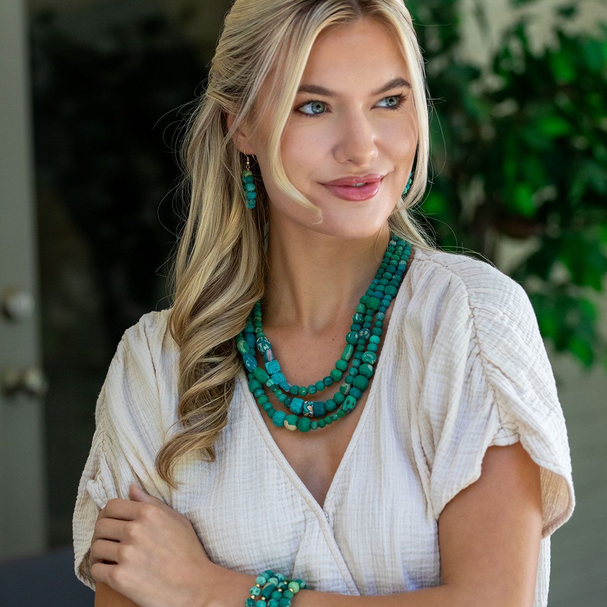 Aasha Trinity Seagrass Layered Necklace