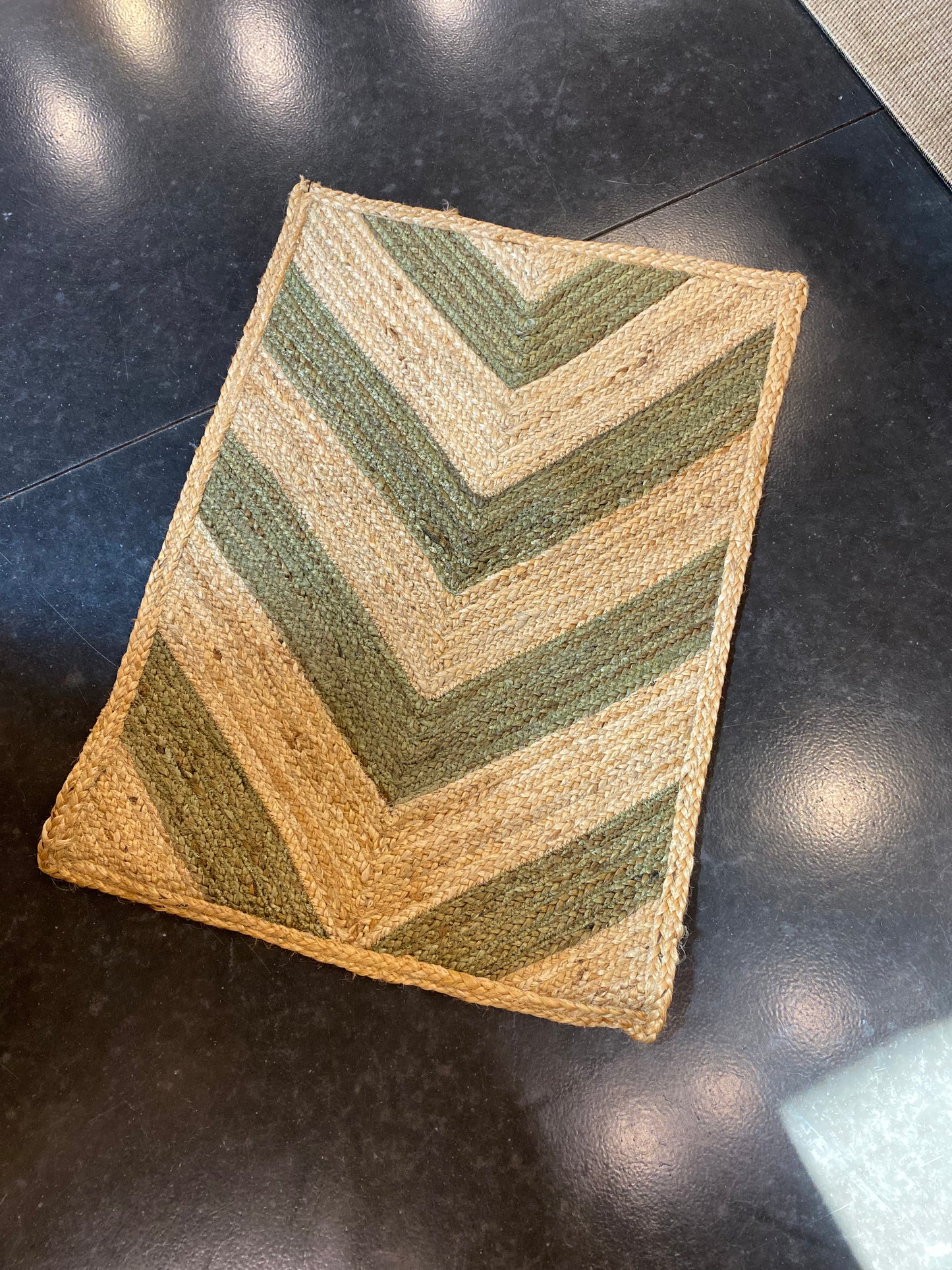 2x3 Jute Rug